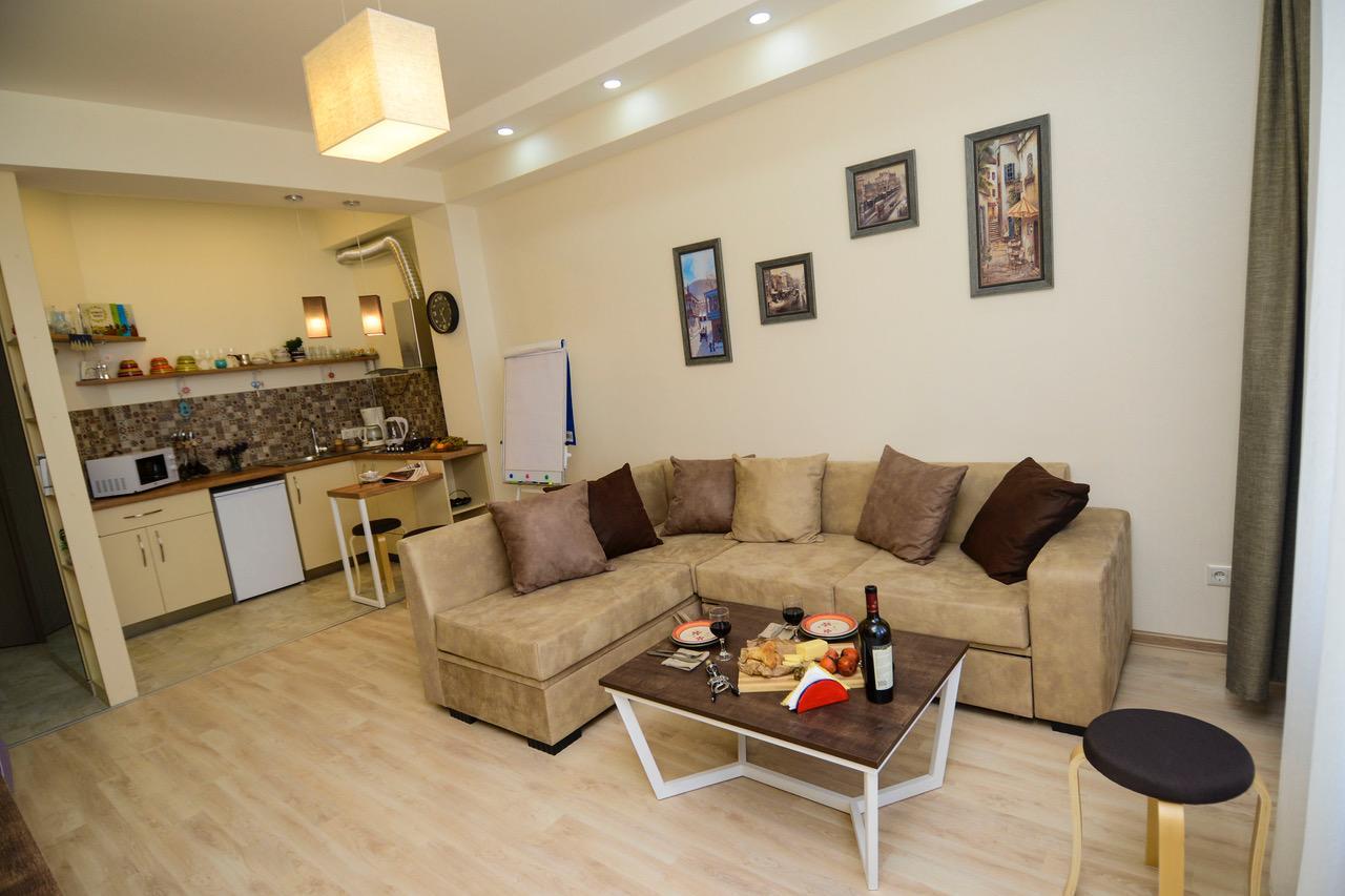 B-Lax Apartment Тбилиси Экстерьер фото